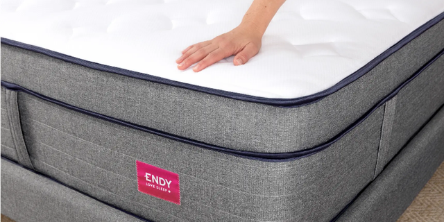 Endy Hybrid mattress on Mattress Zone Canada